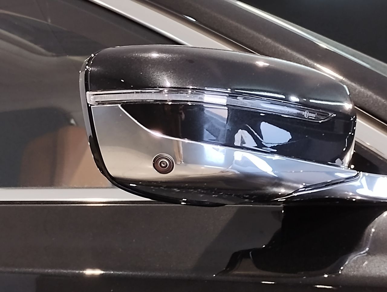G12 740Li Saloon LCI
