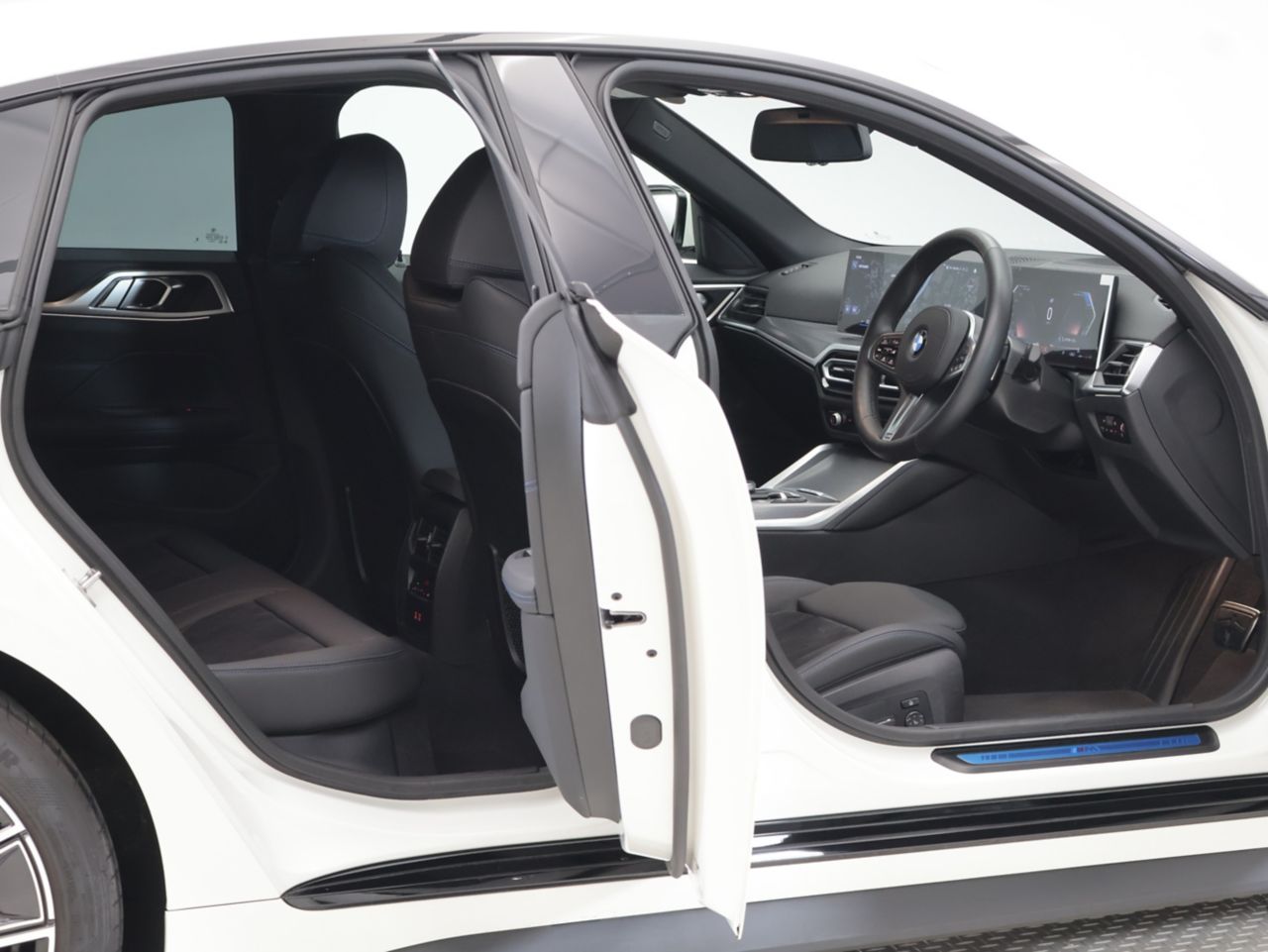 G26 420d xDrive Gran Coupe RHD
