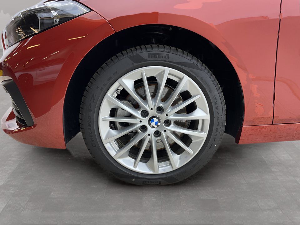 BMW 118