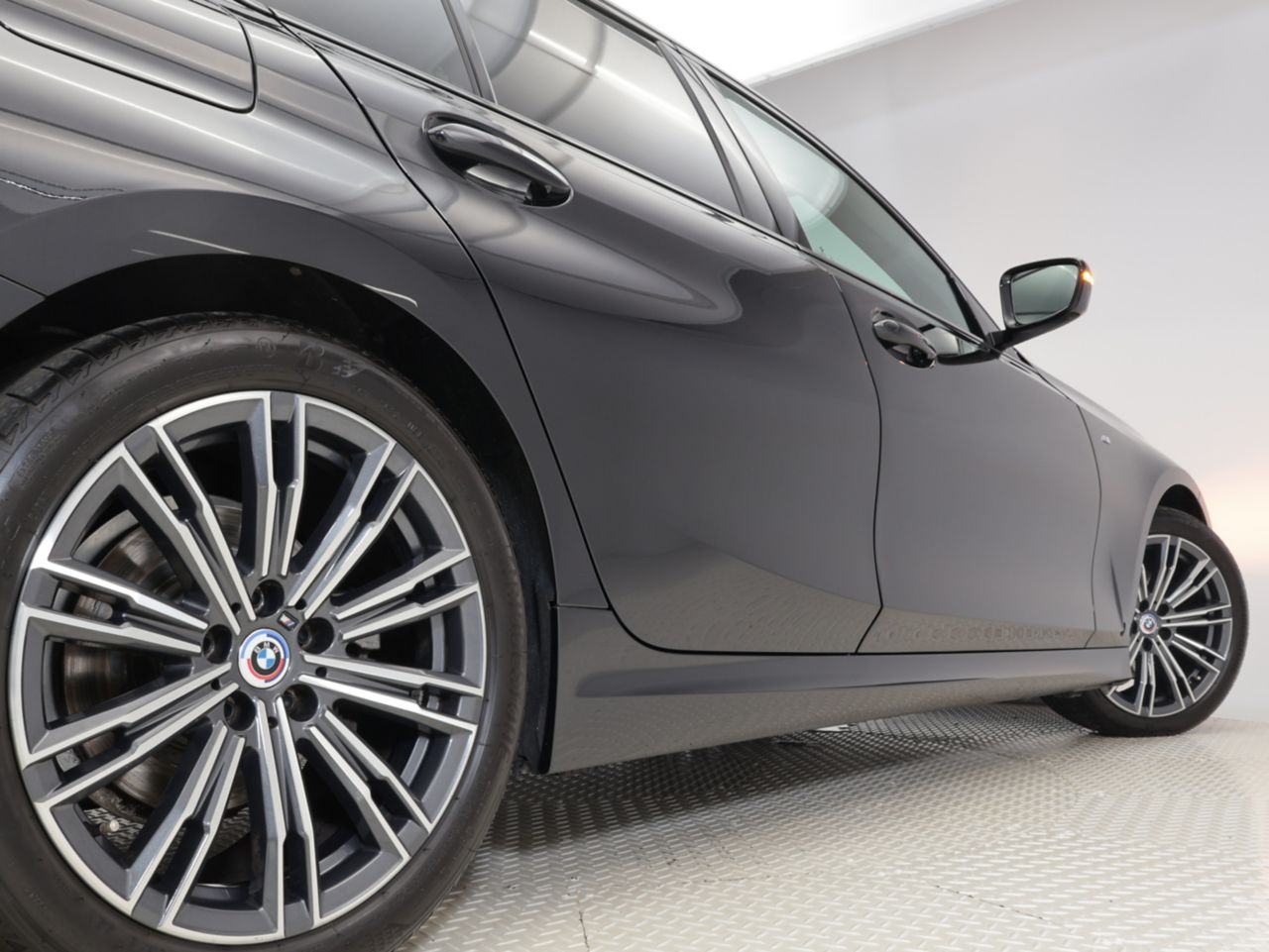 G20 320i Saloon RHD MX