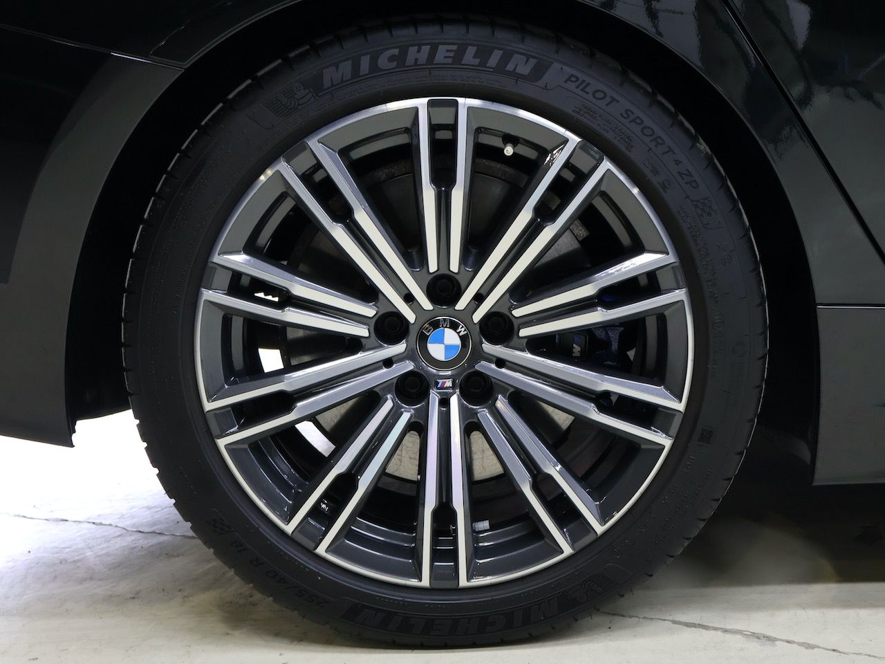 G21 330i Touring RHD