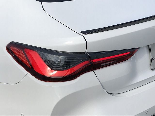 G82 M4 Competition M xDrive Coupe RHD