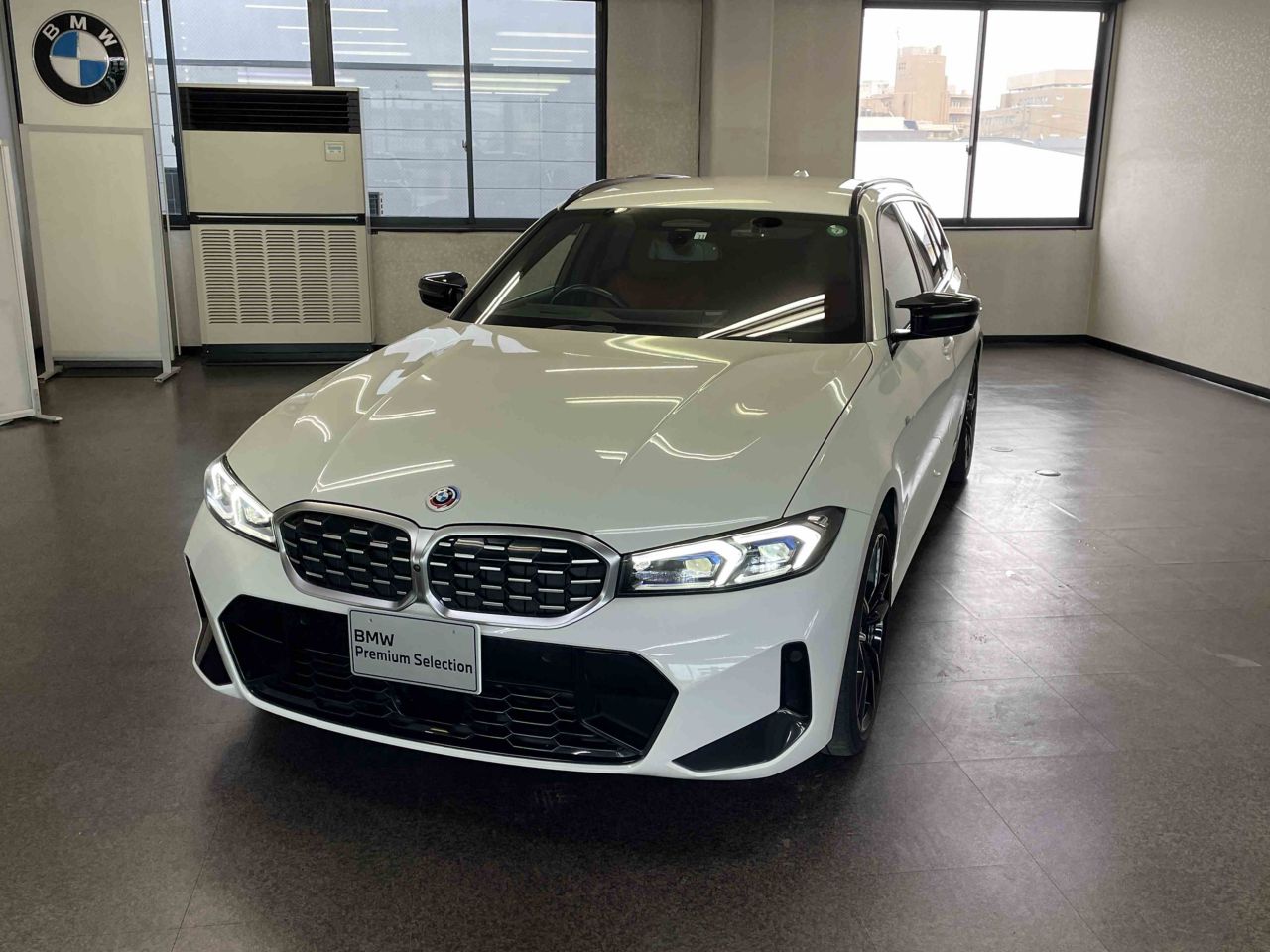 G21 M340i xDrive Touring LCI RHD