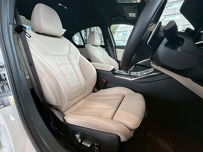 G20 330e Saloon RHD MX