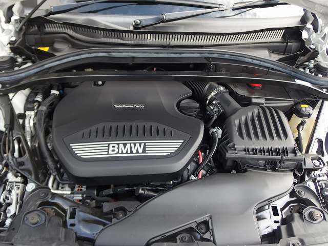 F40 118d Sports Hatch 5-door B47 2.0d
