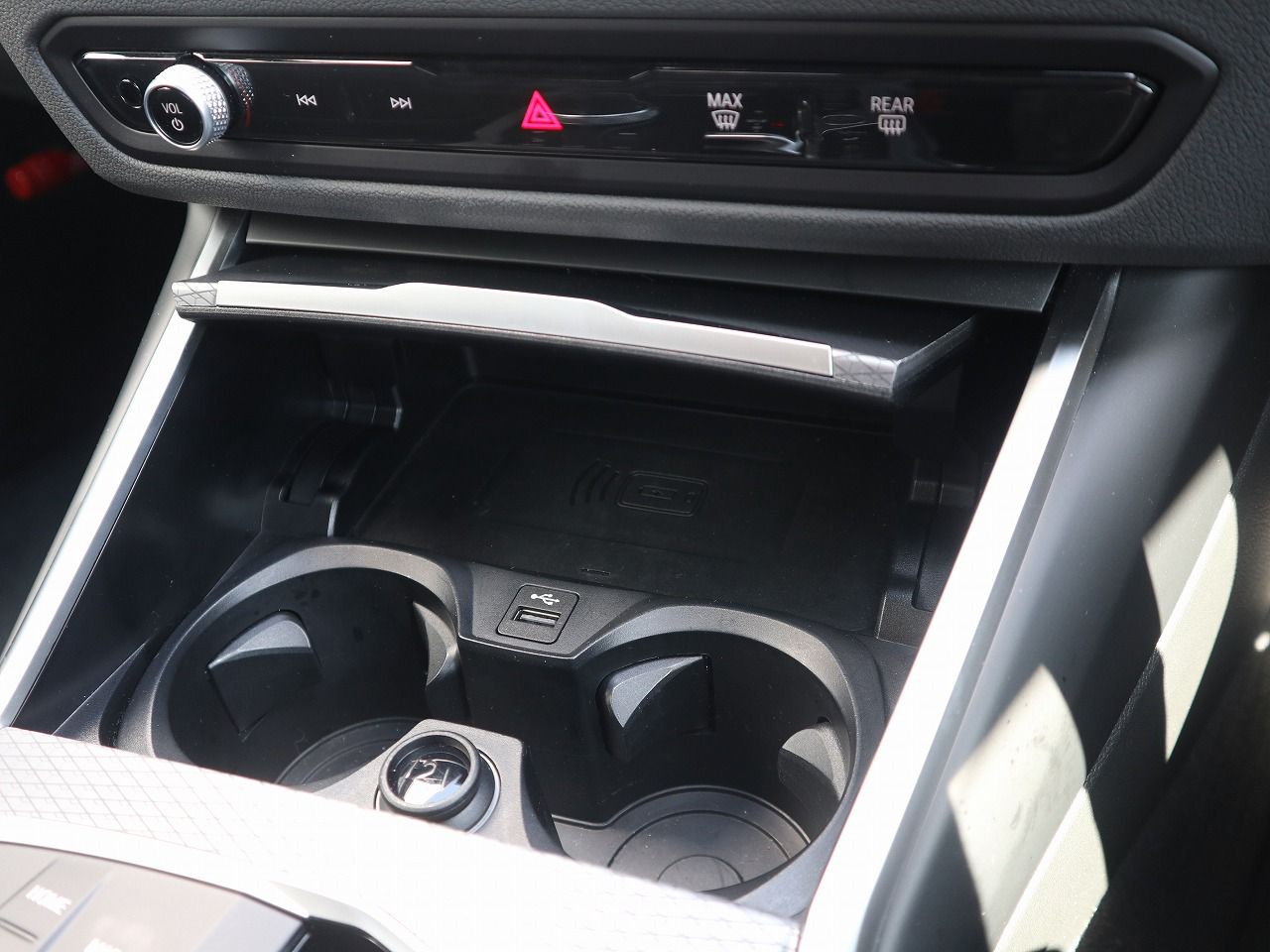 320d xDrive Berline RHD