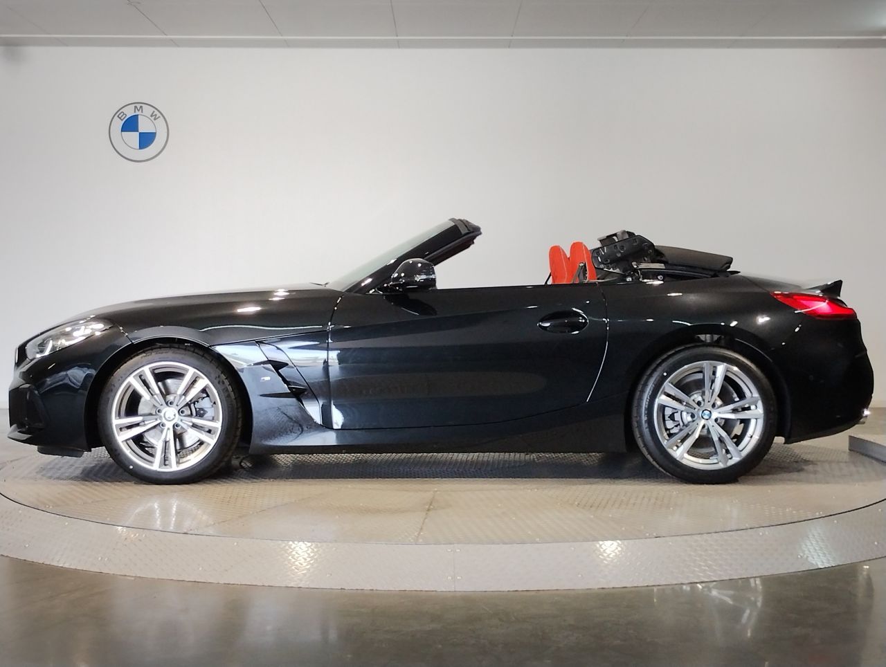 G29 z4 sDrive20i RHD