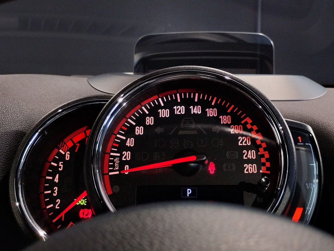 MINI CROSSOVER JCW