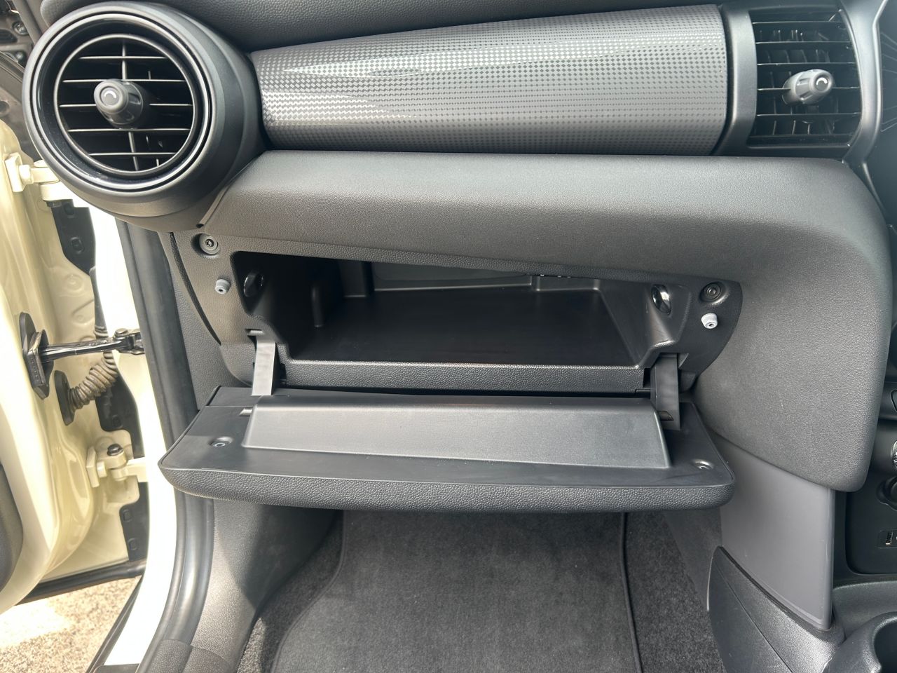 F56 MINI Cooper 3-Door Hatch LCI