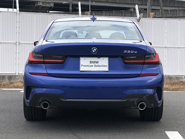 G20 330e Saloon RHD MX