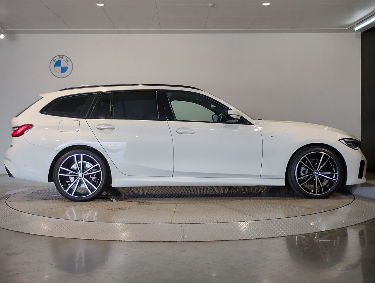 G21 320d xDrive Touring RHD