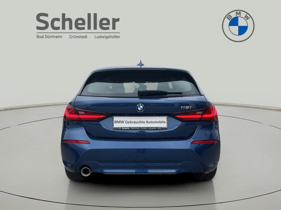 BMW 118