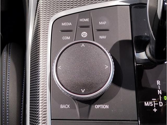 G20 320d xDrive RHD Saloon