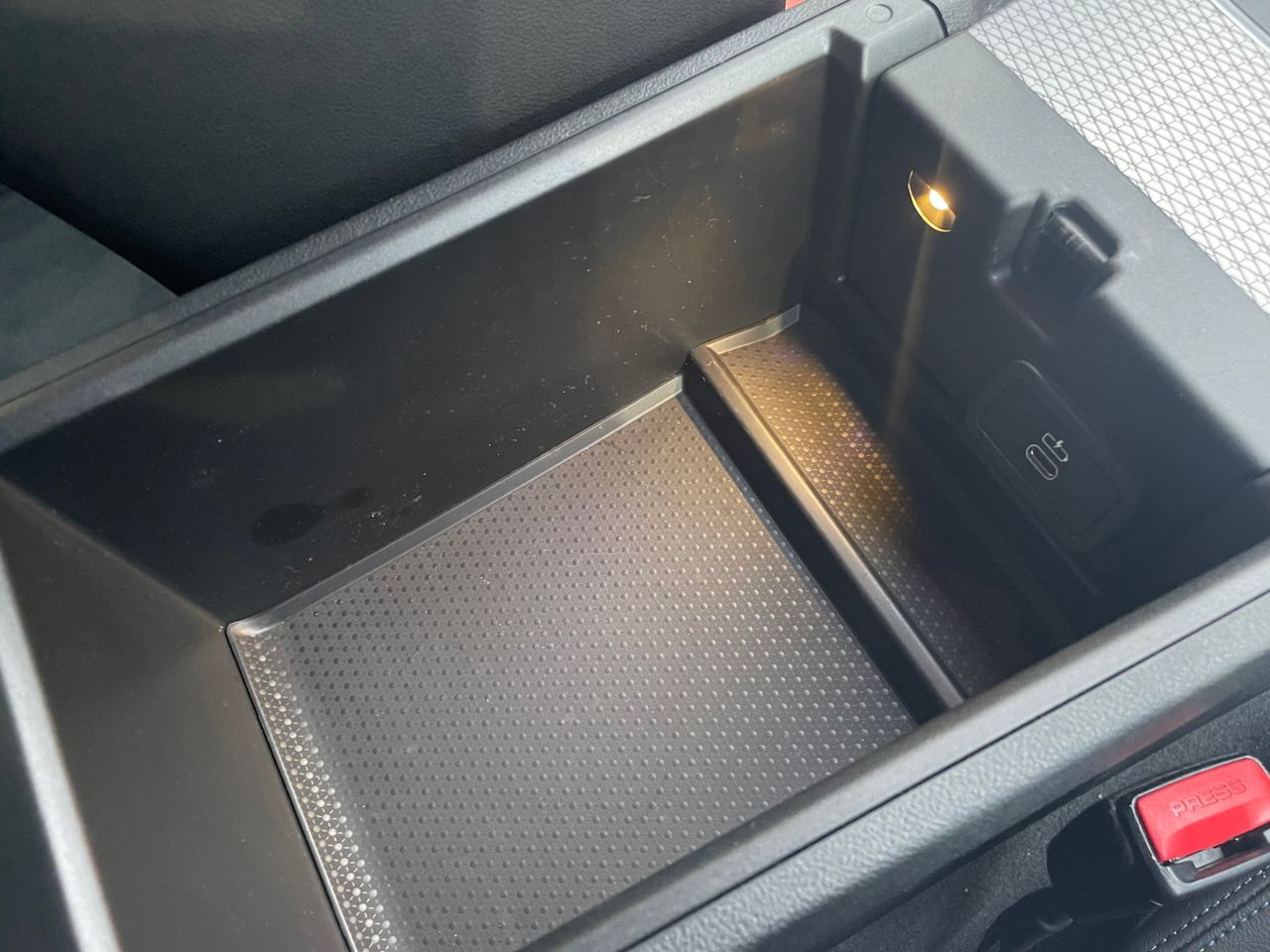 G26 420d xDrive Gran Coupe RHD