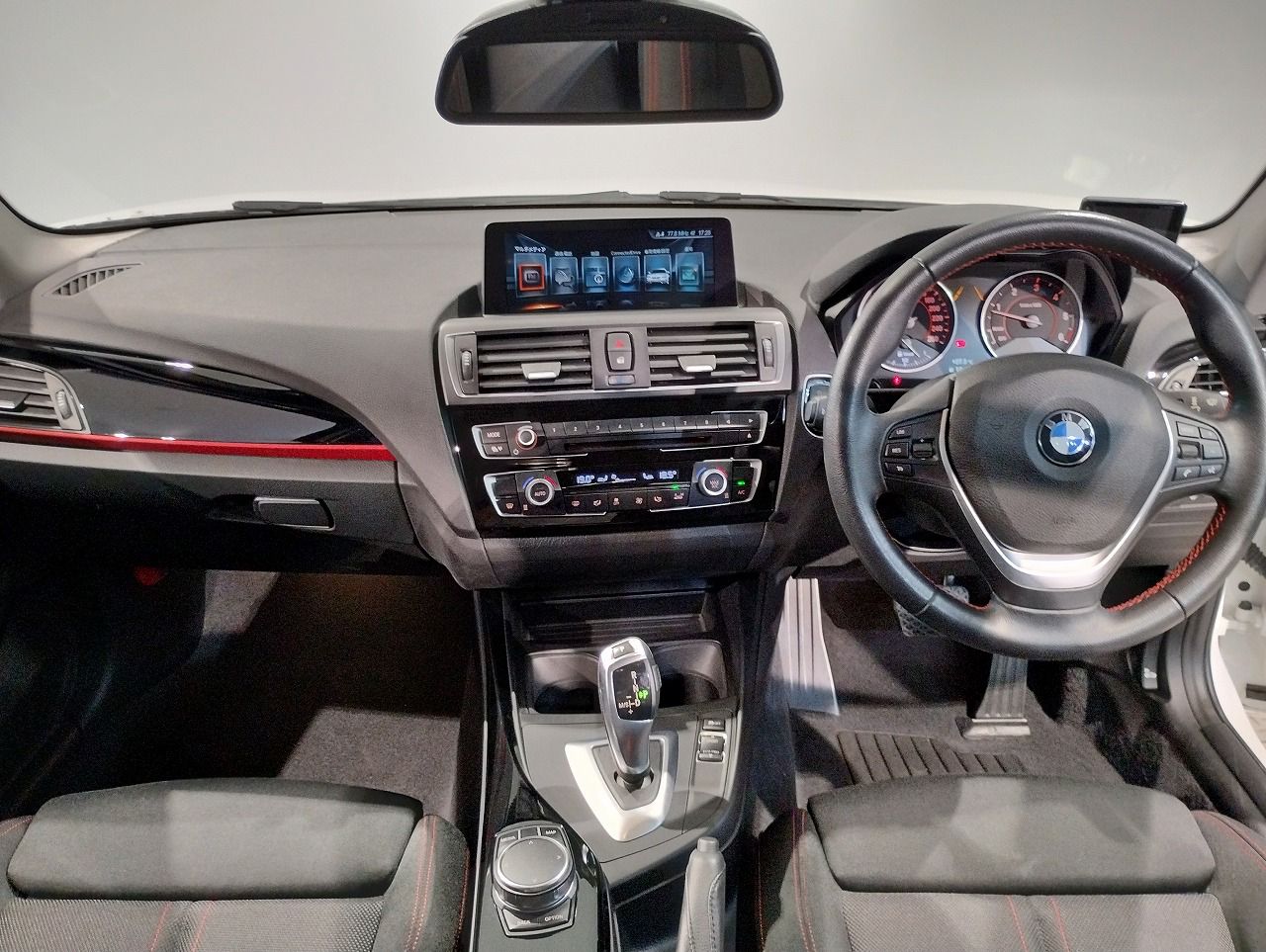 118D 5DOOR RHD