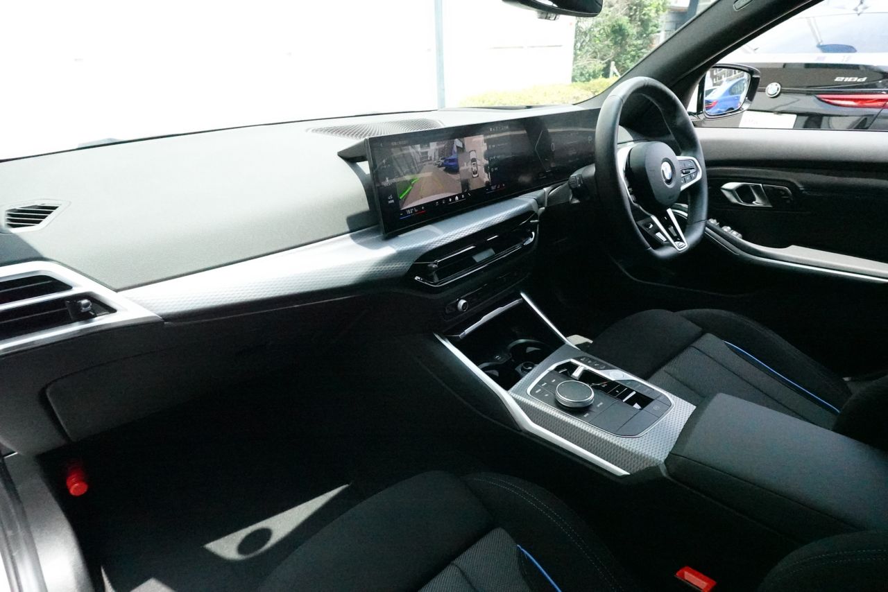 G20 320i Saloon LCI RHD MX