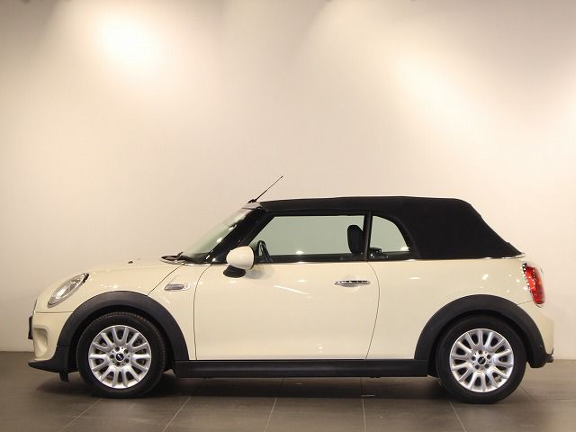 MINI CONVERTIBLE COOPER