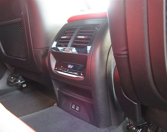 X4 xDrive20d RHD