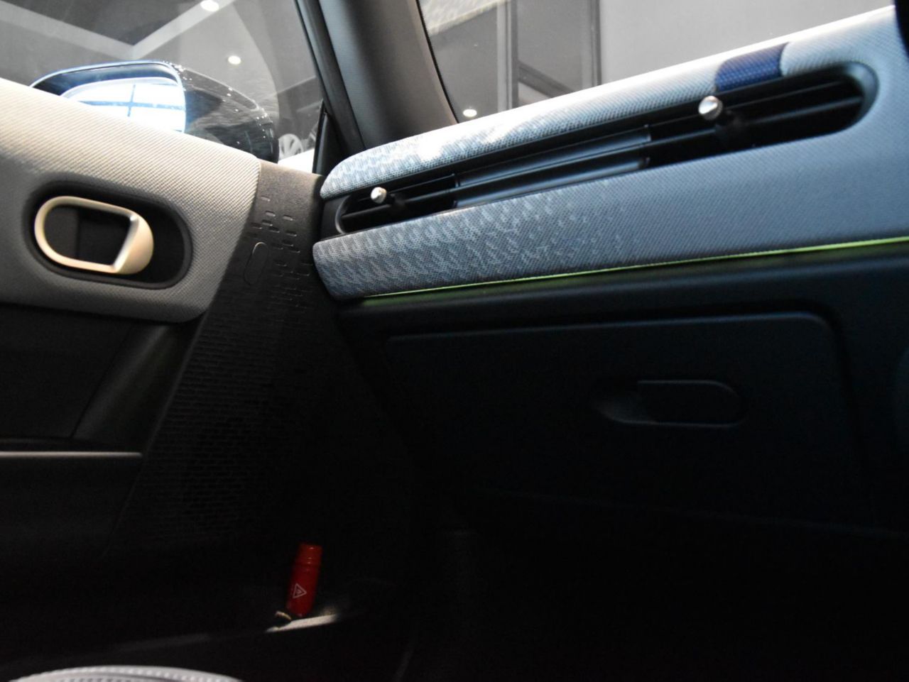 F66 MINI Cooper C 3Dr