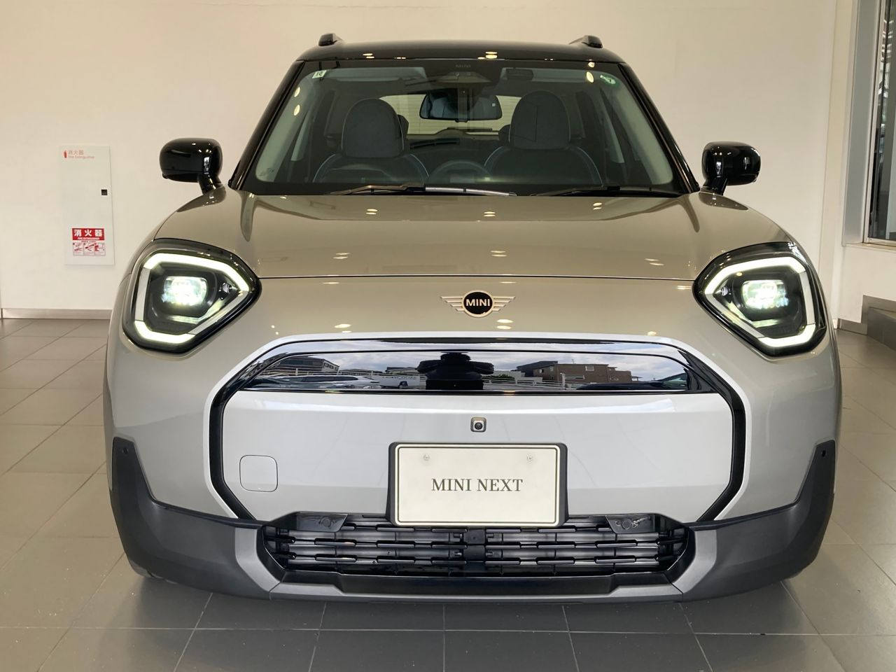 J05 MINI Aceman E