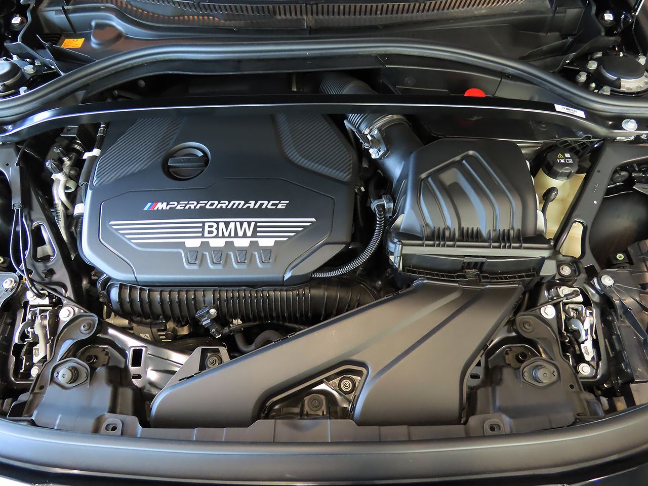 F40 M135i xDrive Sports Hatch 5-door B48 2.0i