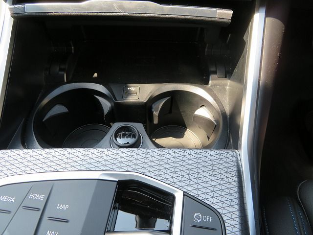 G21 320i Touring LCI RHD