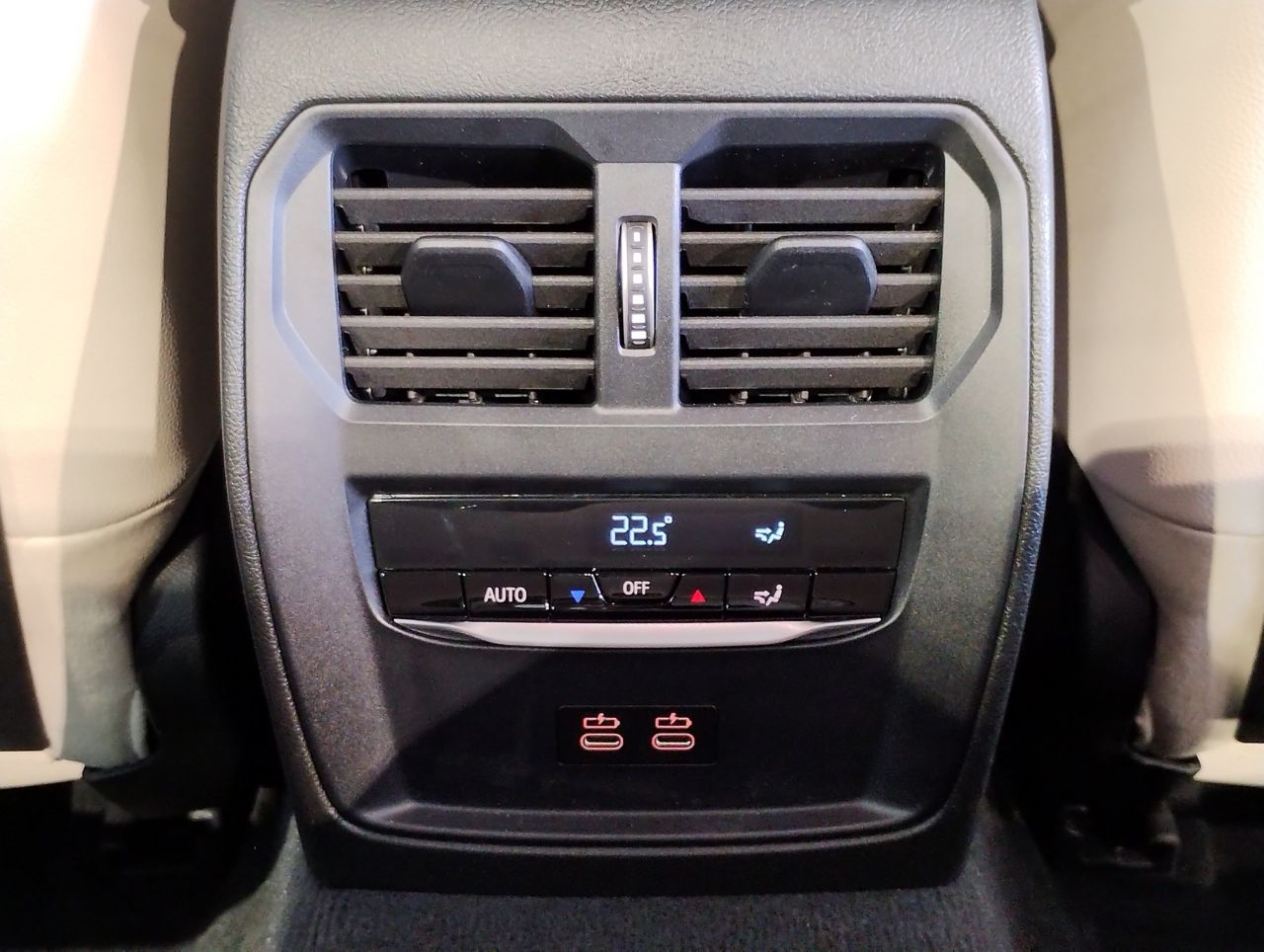 320d xDrive Berline RHD