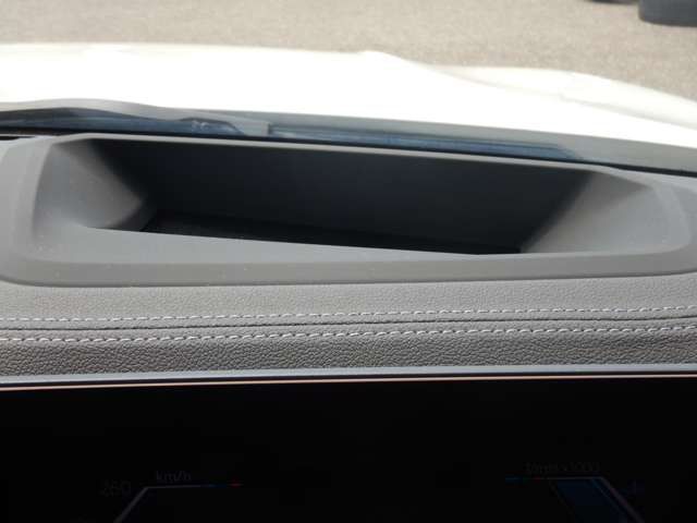 320d xDrive Berline RHD