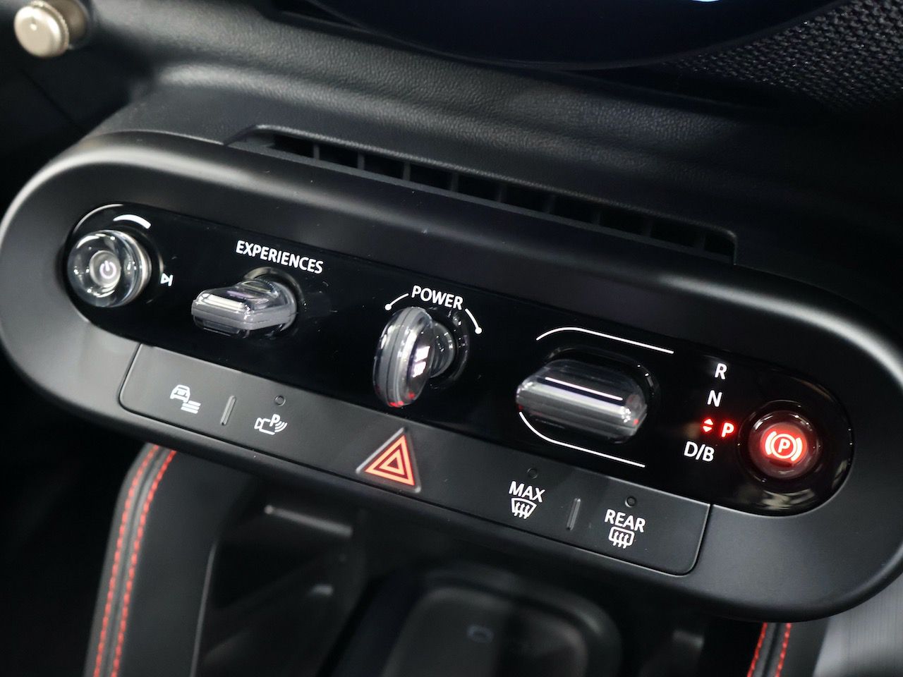 J01 MINI John Cooper Works Electric