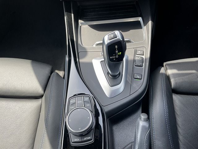 118D 5DOOR RHD
