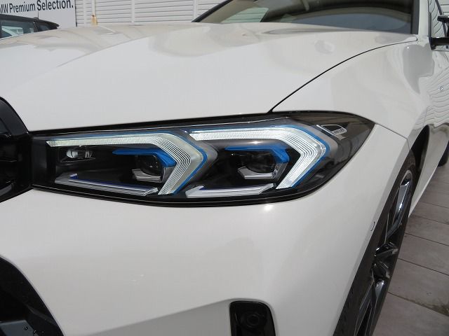 G21 M340i xDrive Touring LCI RHD