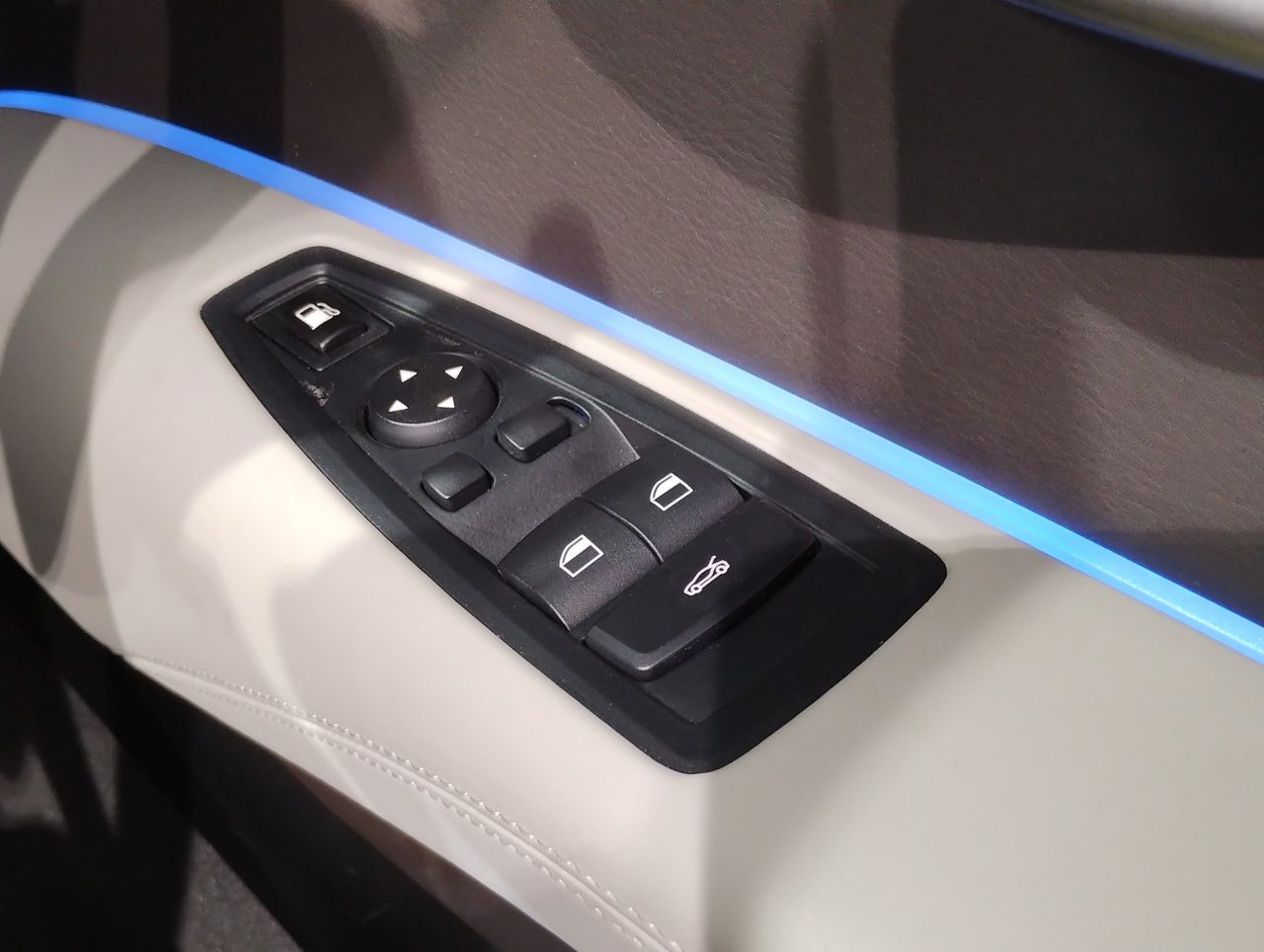 I15 i8 Roadster B38 1.5i