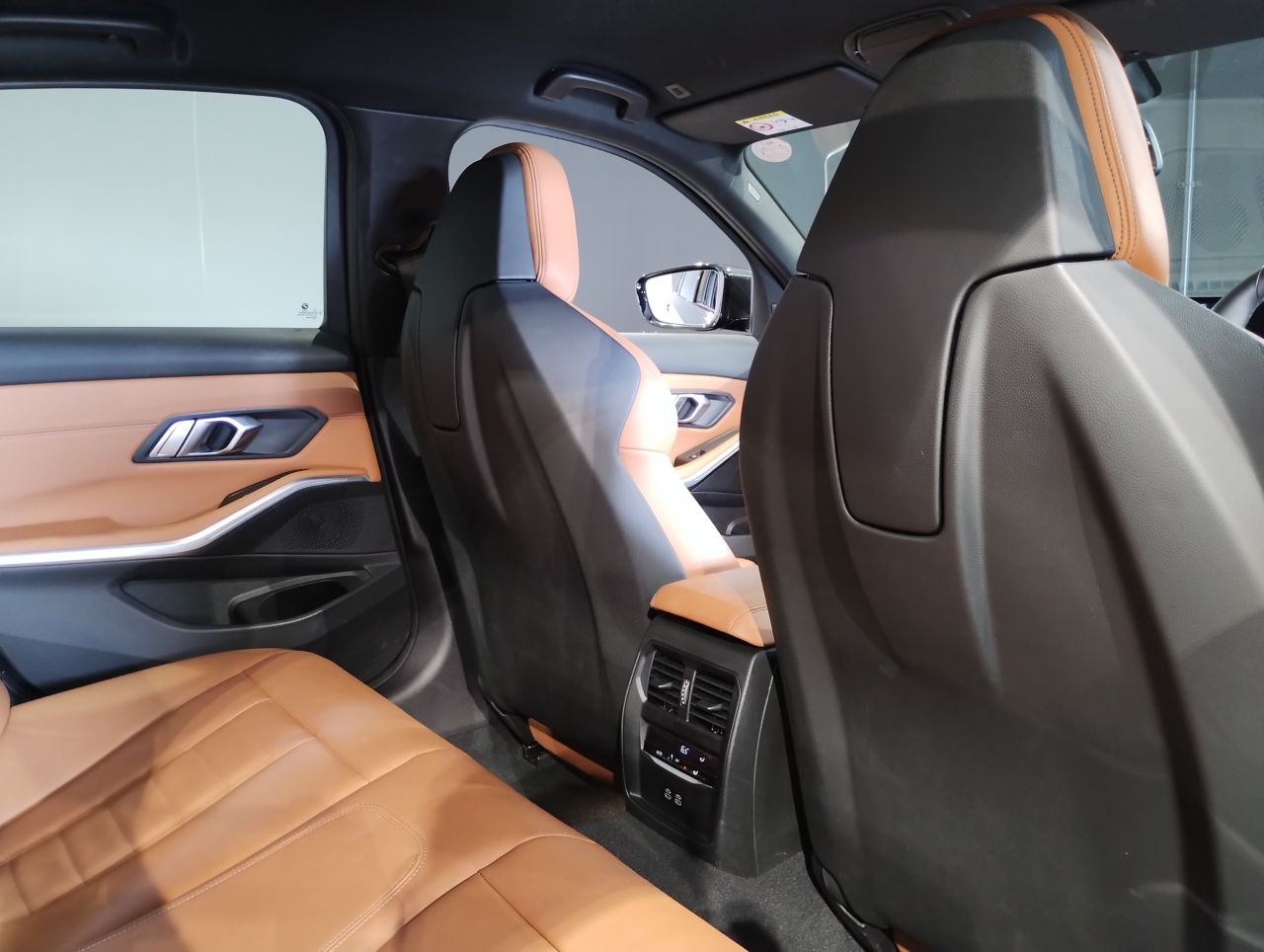 320d xDrive Berline RHD