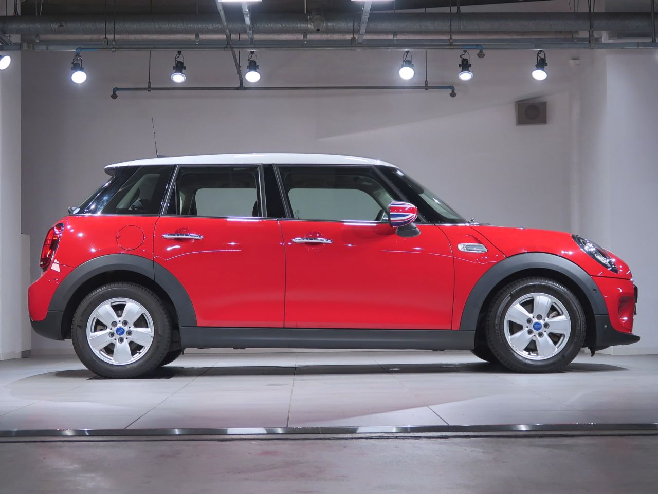 F55 MINI Cooper 5-Door Hatch LCI