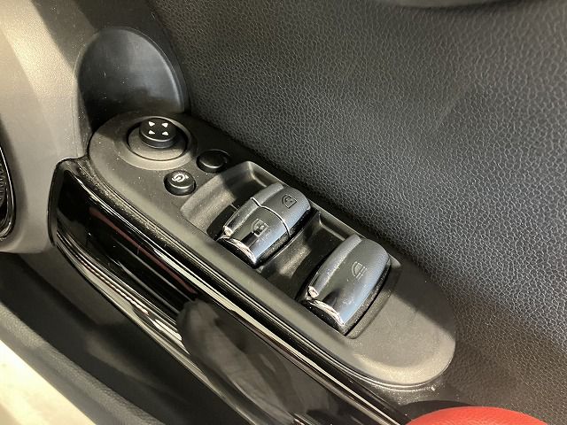 MINI JCW ｺﾝﾊﾞｰﾁﾌﾞﾙ