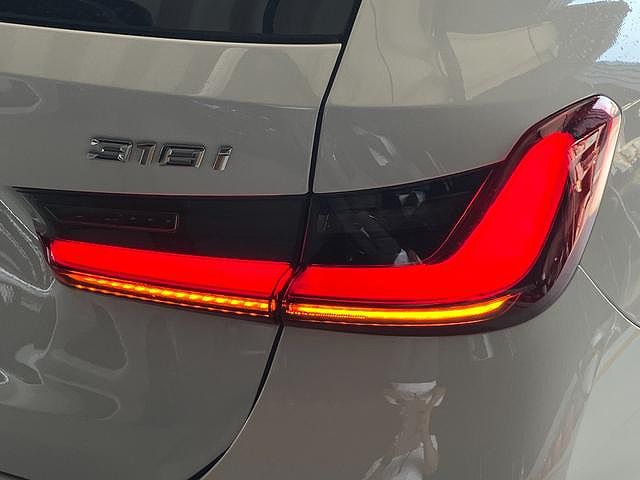 318i Touring RHD