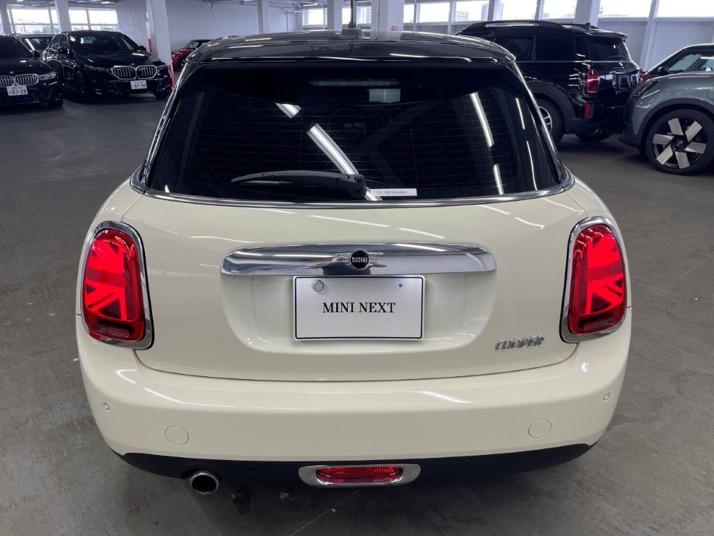 F55 MINI Cooper 5-Door Hatch LCI