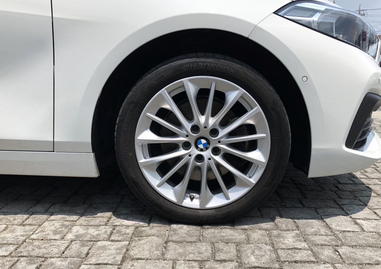 F40 118d Sports Hatch 5-door B47 2.0d