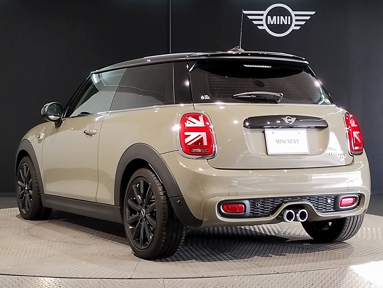 F56 COOPER S D(AT)