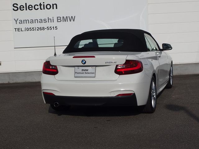 220I CABRIOLET RHD