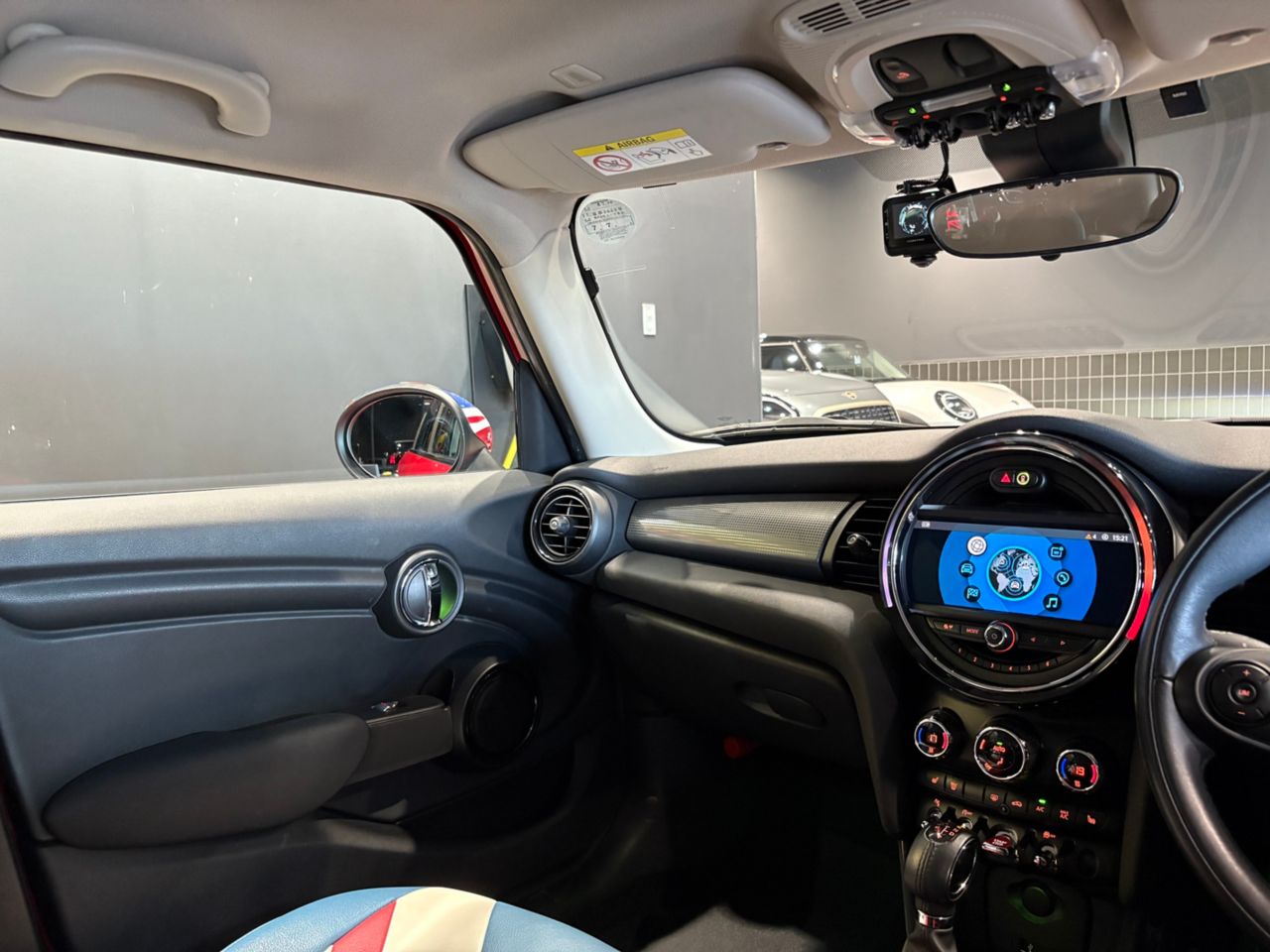 F55 COOPER D (AT)