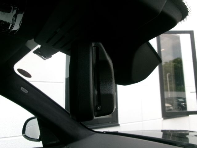 X7 xDrive40d RHD US