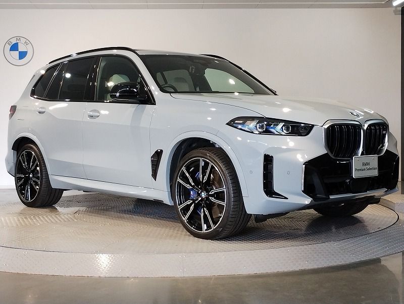 X5 M60i xDrive RHD