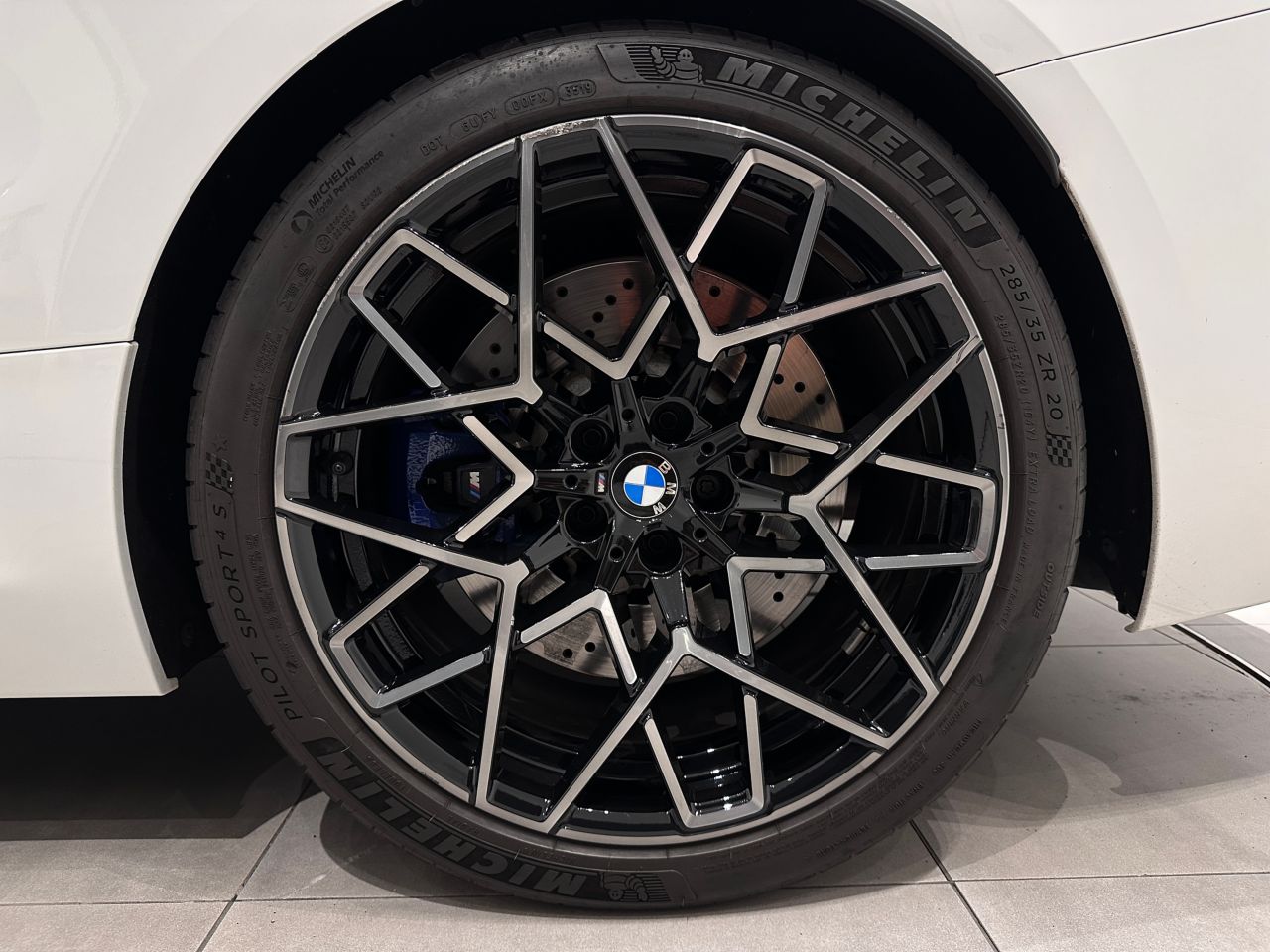 F91 M8 Competition Convertible S63 4.4i