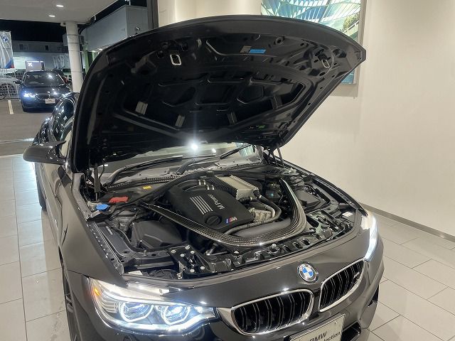 M4 CO