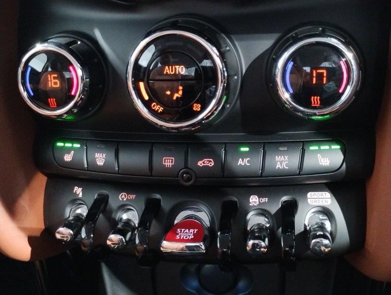 MINI Cooper F56 RHD