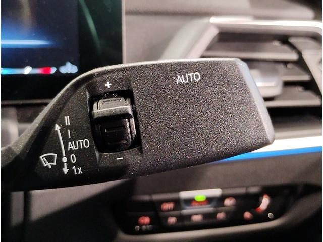 320d xDrive Berline RHD