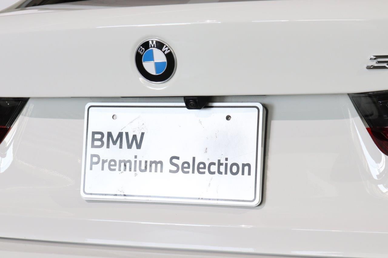 320d xDrive Berline RHD