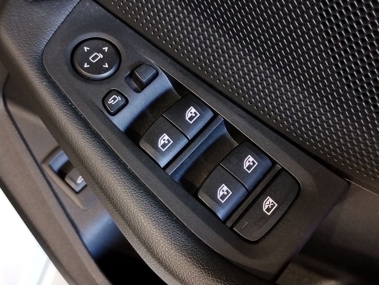 F40 118d Sports Hatch 5-door B47 2.0d