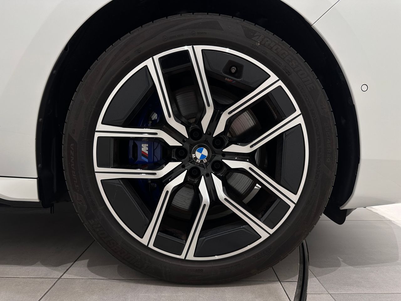 i7 xDrive60 Sedan RHD